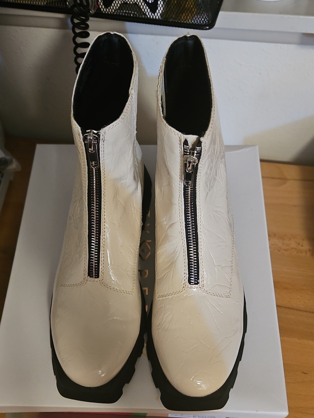 Katy Perry Woman The Darrling Combat Boot Chalk 8.5M